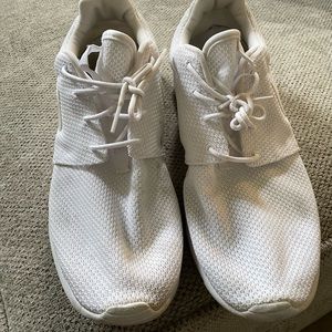 Nike free run. White.